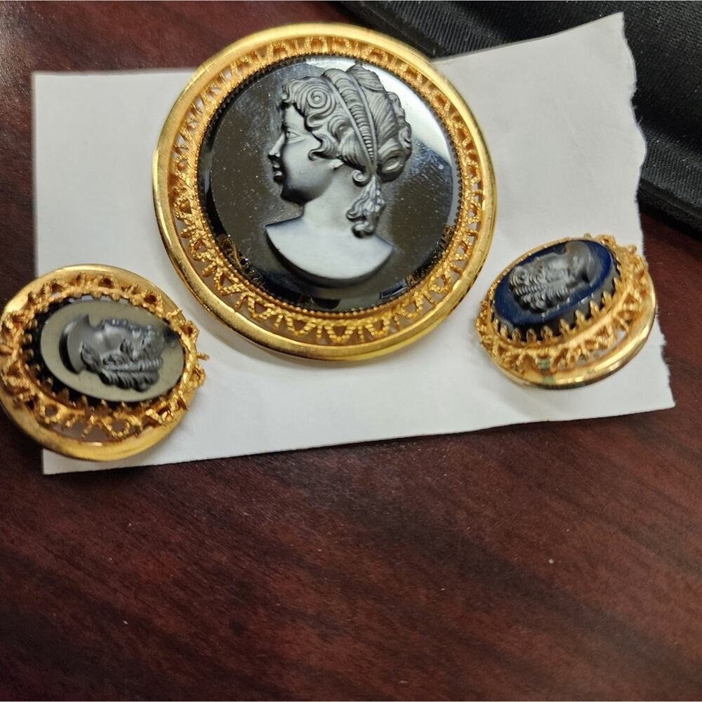 Vintage Cameo Hematite Brooch & Clip Earrings, Filigree Pin Set Germany Style - Picture 9 of 10